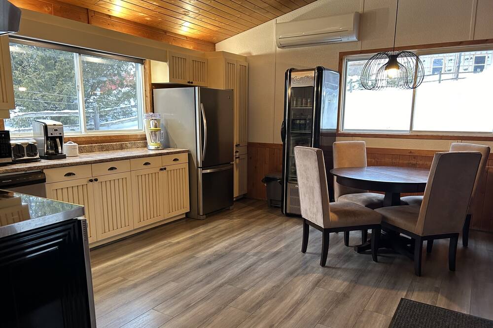 Photo of Kitchen in Whitewater Region