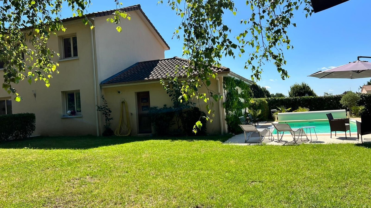 Photo of Outdoor in Verneuil-sur-Vienne
