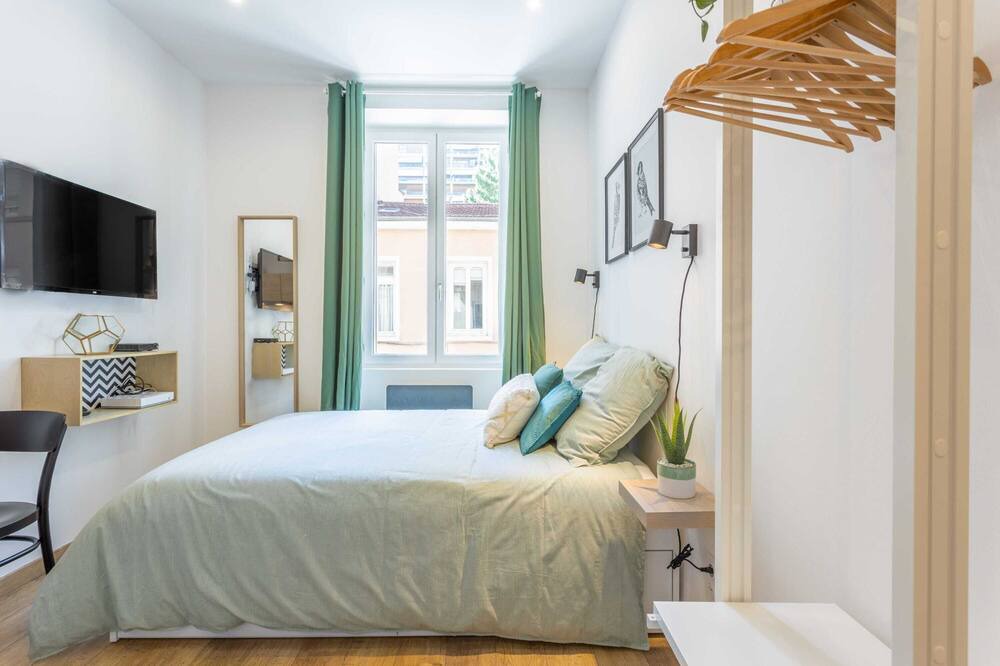 Photo of Bedroom in Villette - Maisons Neuves