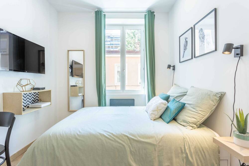 Photo of Bedroom in Villette - Maisons Neuves