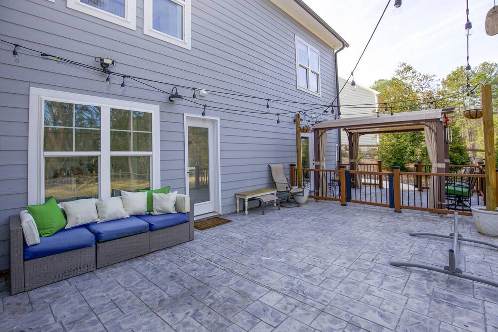 Photo of Patio Balcony in Whispering Pines