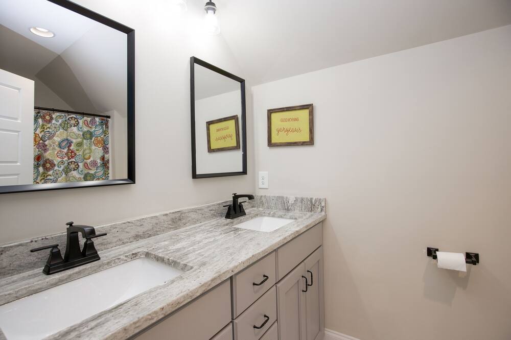Photo of Bathroom in Whispering Pines