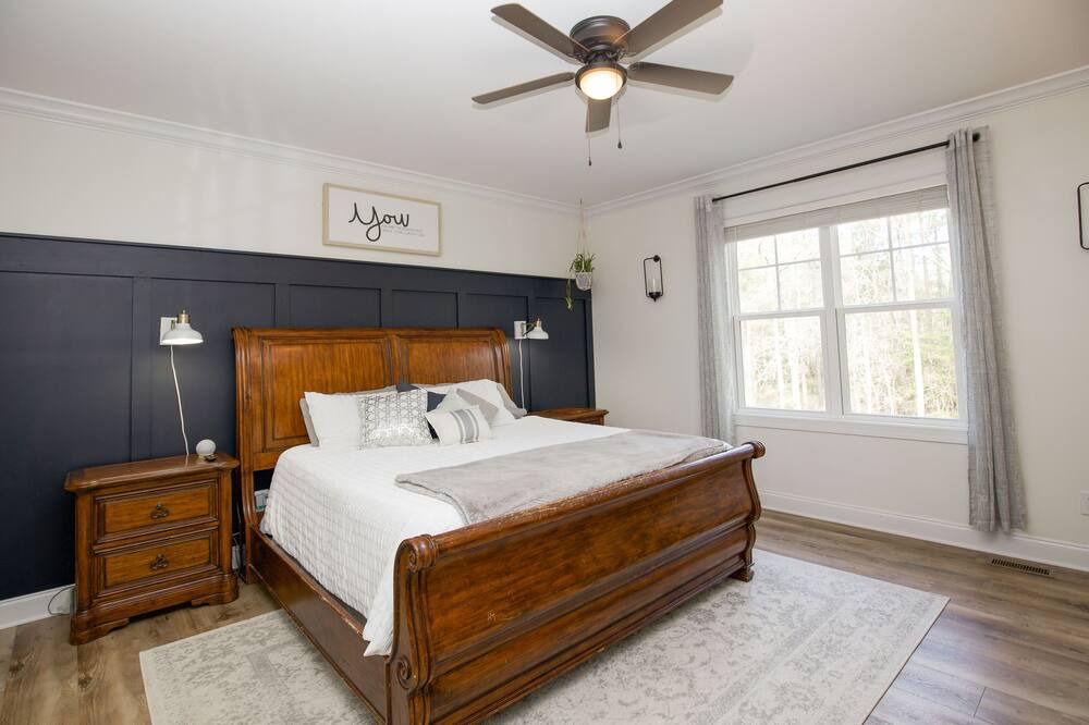 Photo of Bedroom in Whispering Pines