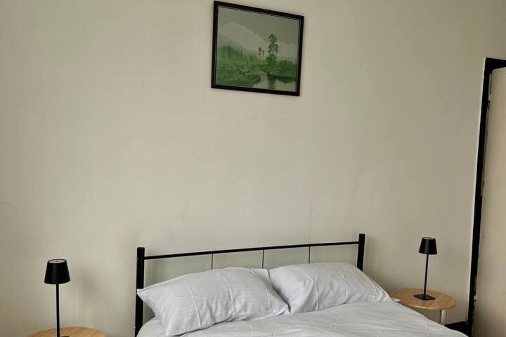 Photo of Others in Lea Bridge