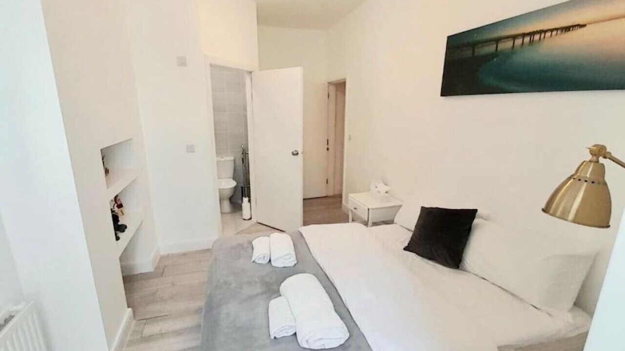 Photo of Others in Edgware