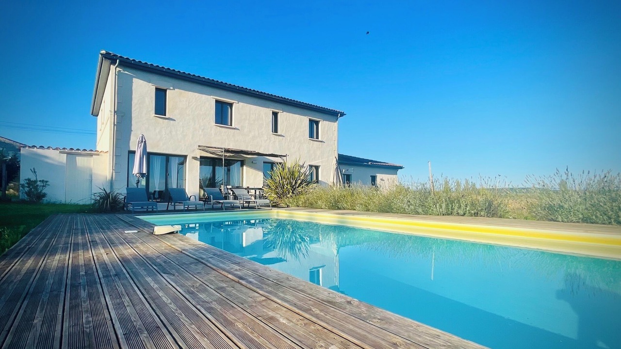 Photo of Outdoor in Pillac