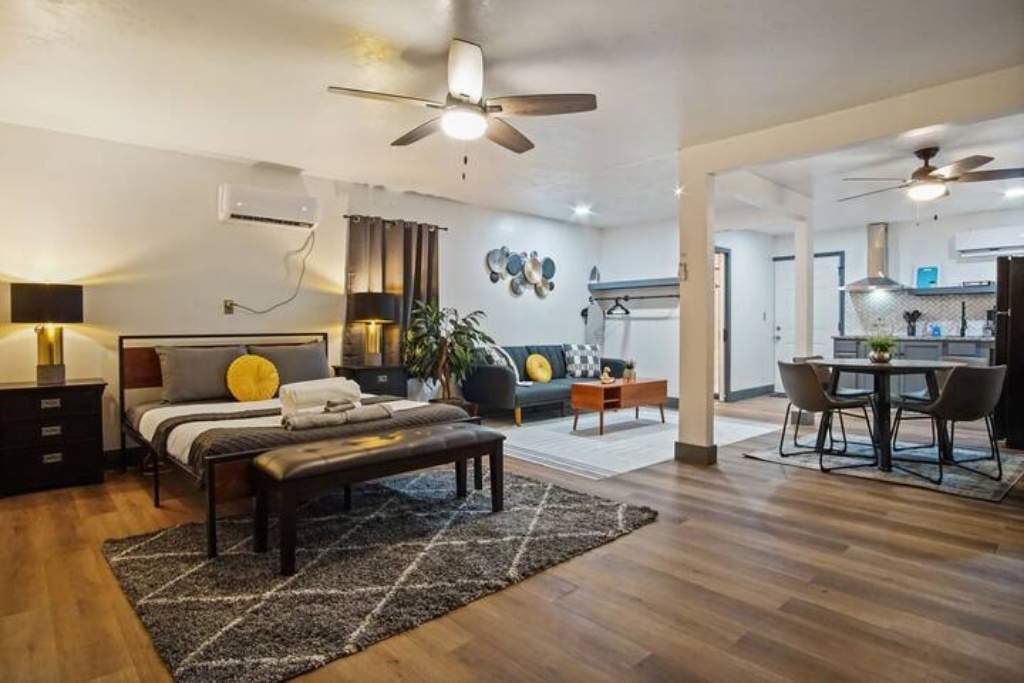 Photo of Livingroom in Oklahoma City