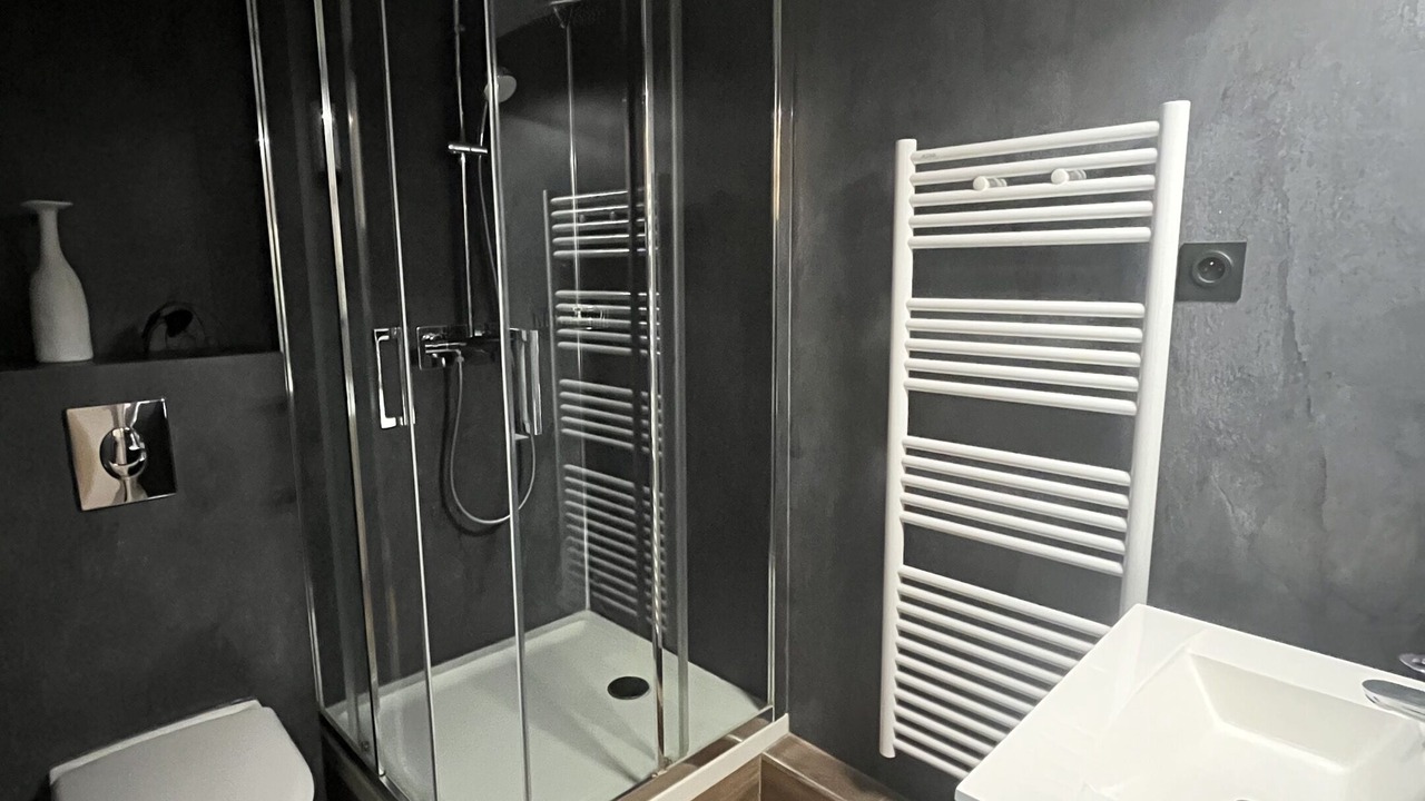 Photo of Bathroom in Buffon