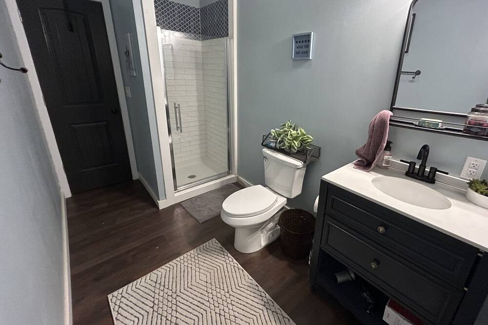 Photo of Bathroom in Oliver
