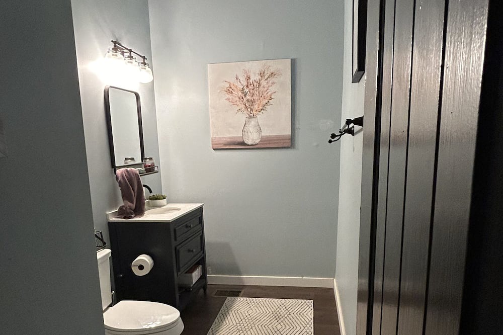 Photo of Bathroom in Oliver