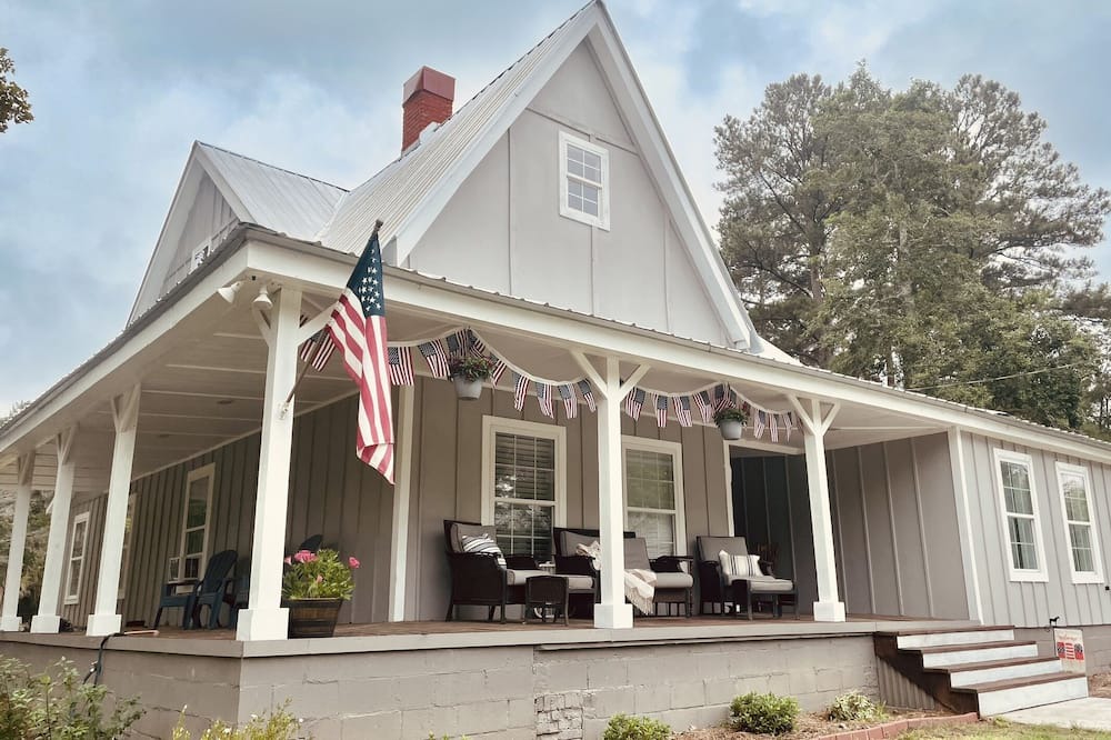 Photo of Outdoor in Oliver