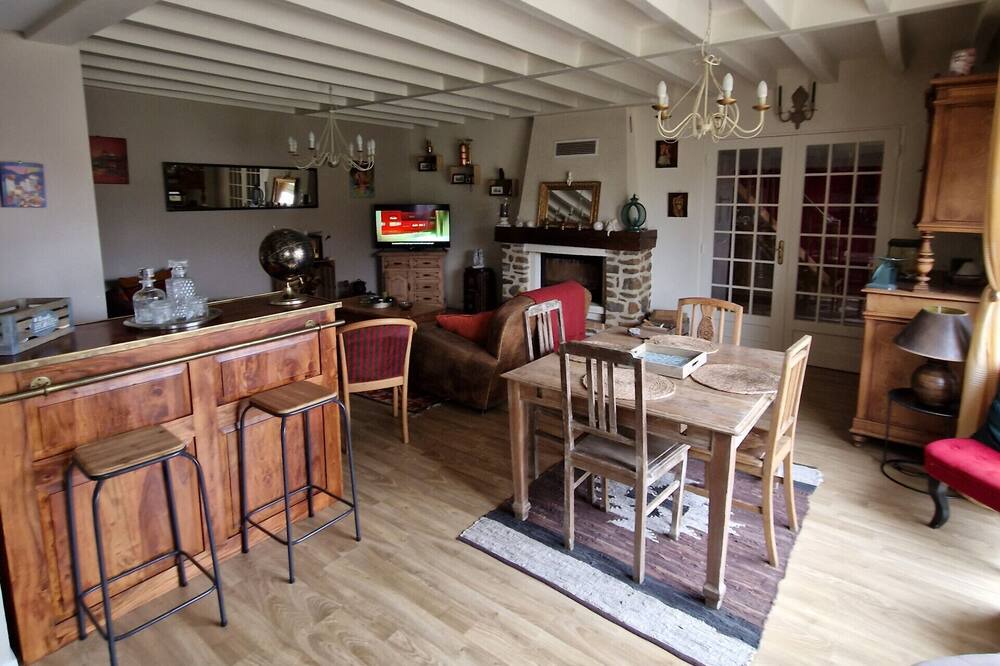 Photo of Livingroom in Roeze-sur-Sarthe