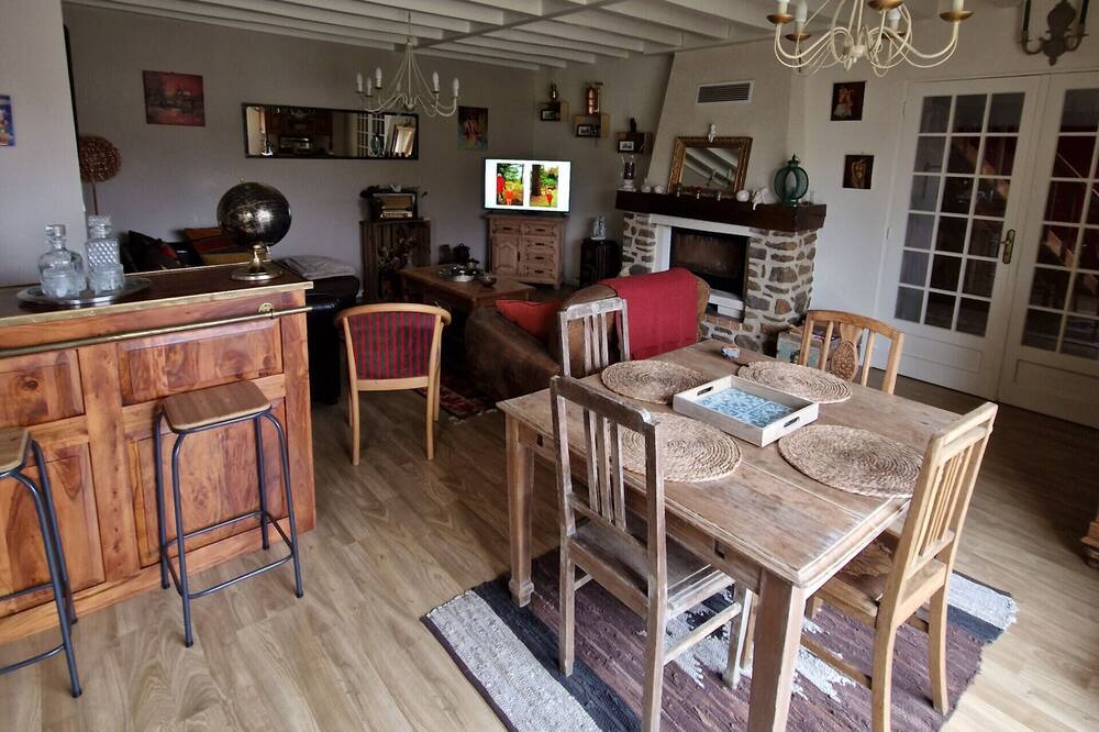 Photo of Livingroom in Roeze-sur-Sarthe
