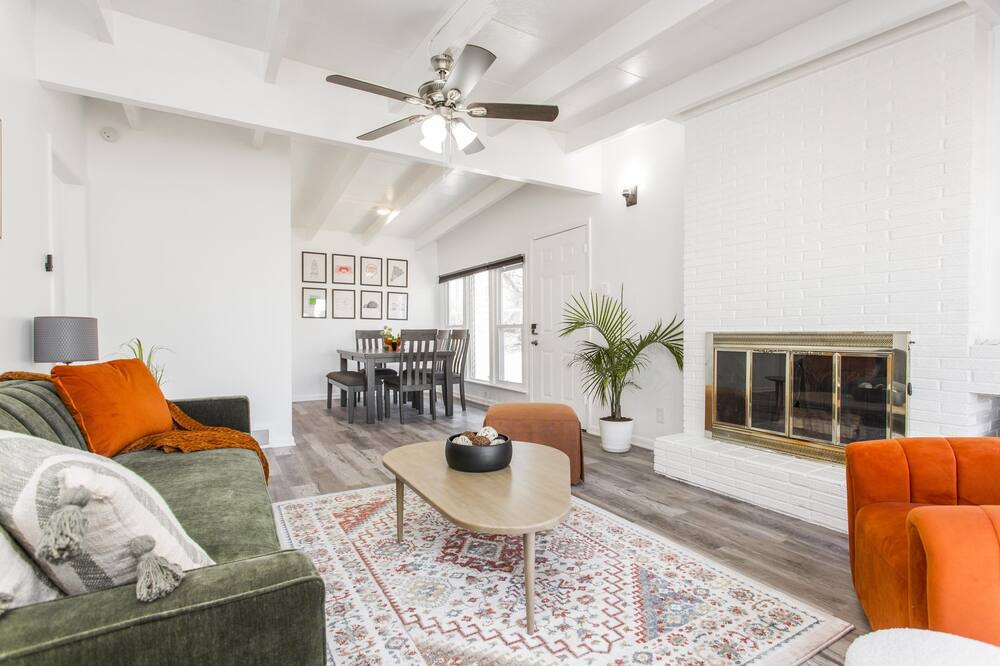 Photo of Livingroom in Kansas City
