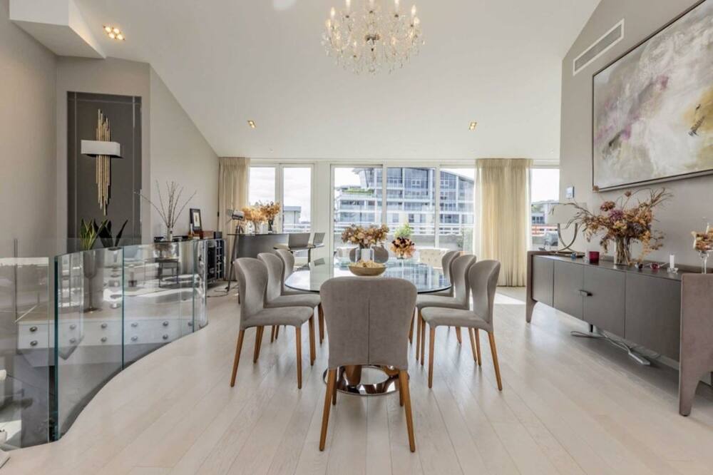 Photo of Kitchen in Chelsea Harbour