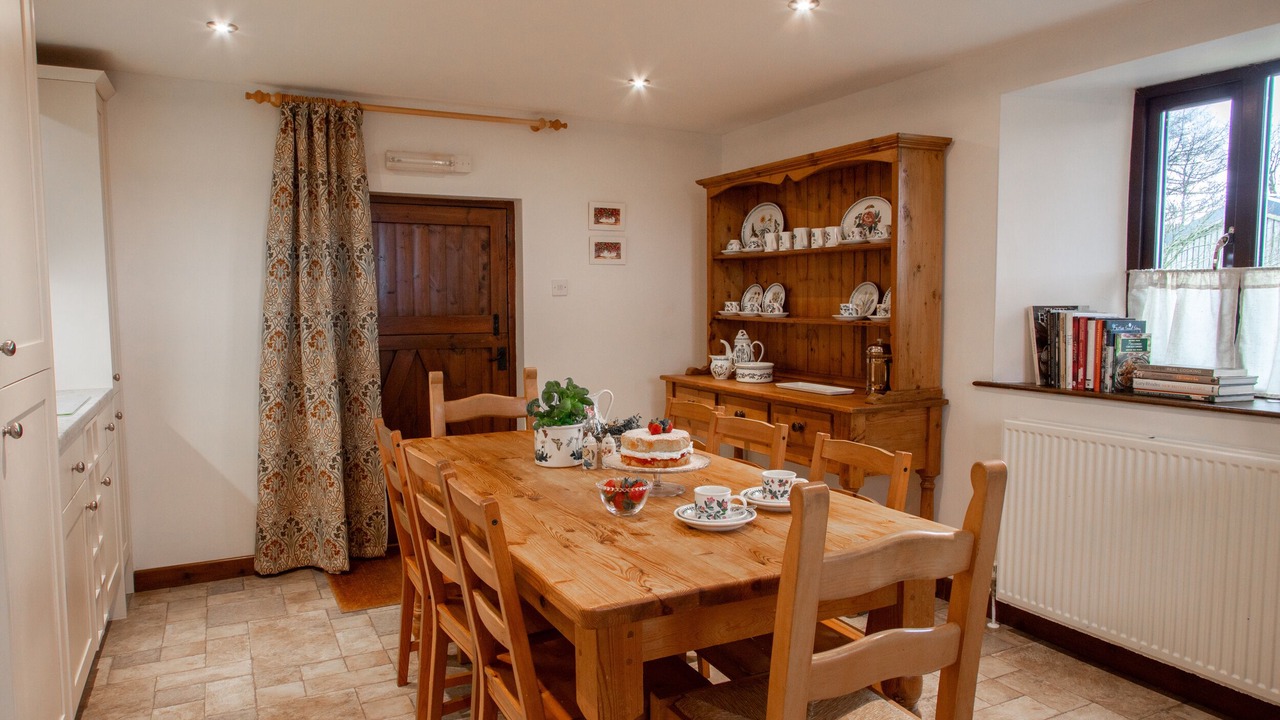 Photo of Others in Hele