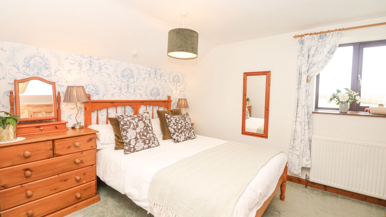 Photo of Others in Hele