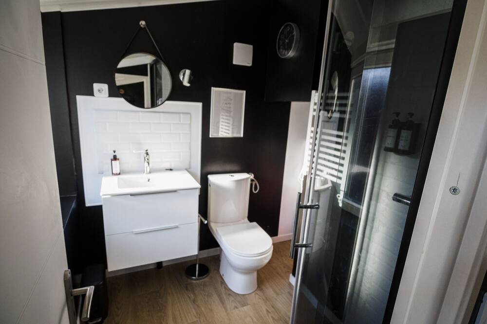 Photo of Bathroom in Aux Marais