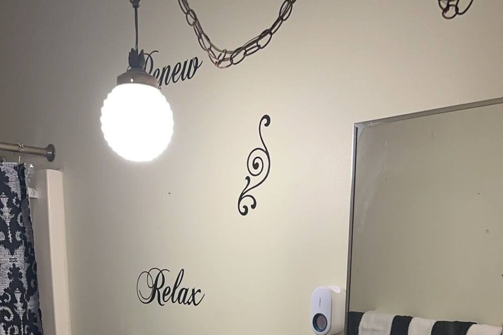 Photo of Bathroom in Champaign