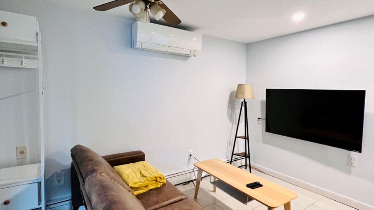 Photo of Livingroom in Glen Cove