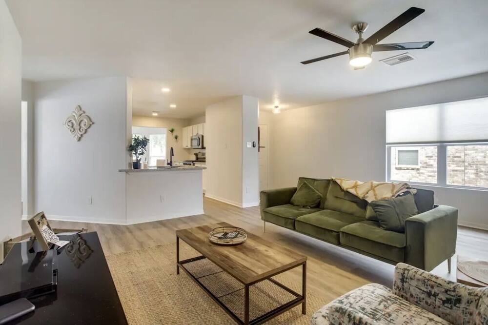 Photo of Livingroom in Rosenberg