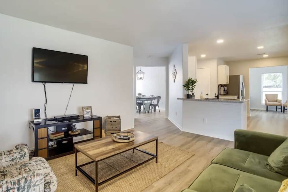 Photo of Livingroom in Rosenberg