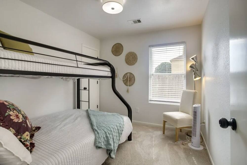 Photo of Bedroom in Rosenberg