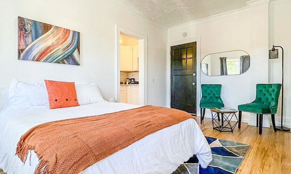 Photo of Bedroom in East Avenue
