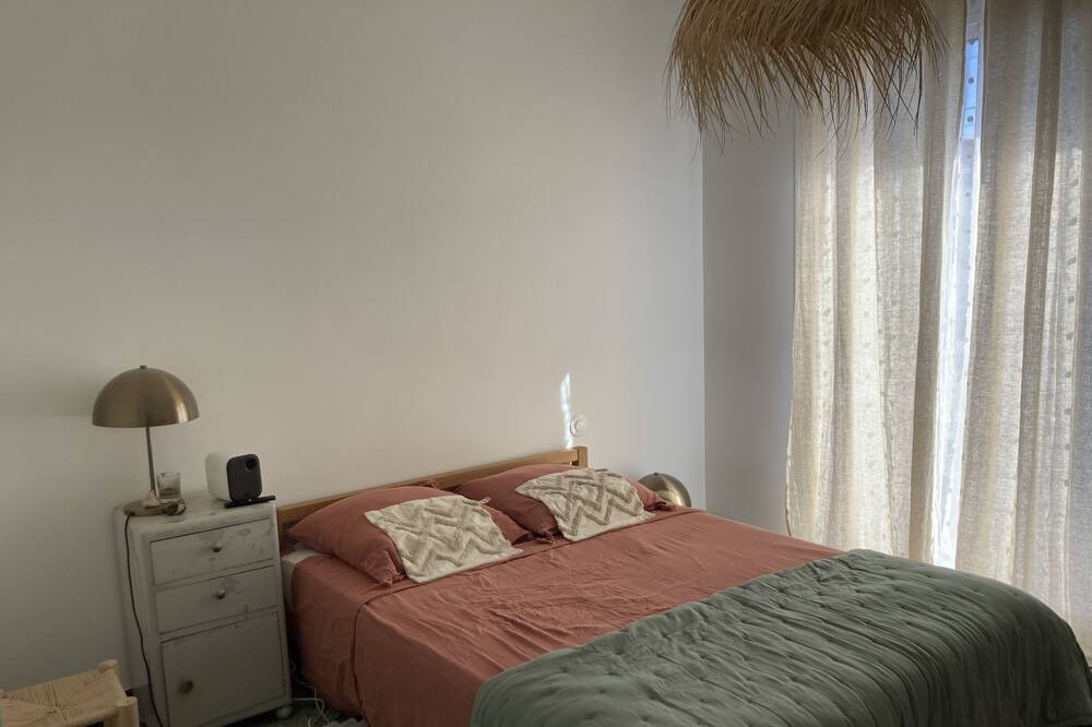 Photo of Bedroom in Bas-Vernet