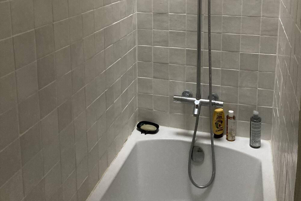 Photo of Bathroom in Bas-Vernet