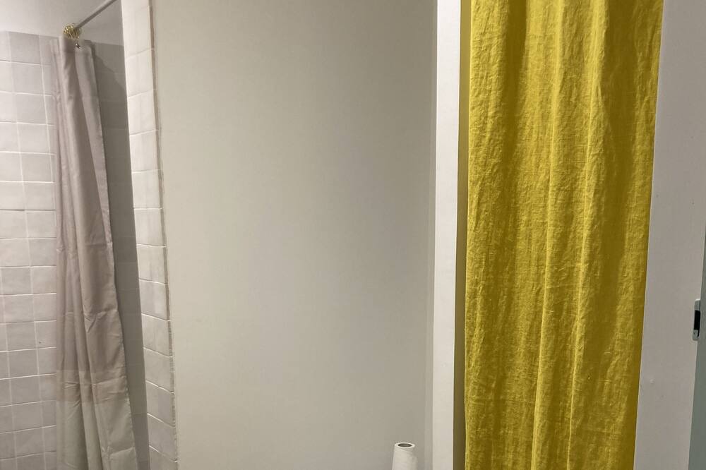 Photo of Bathroom in Bas-Vernet