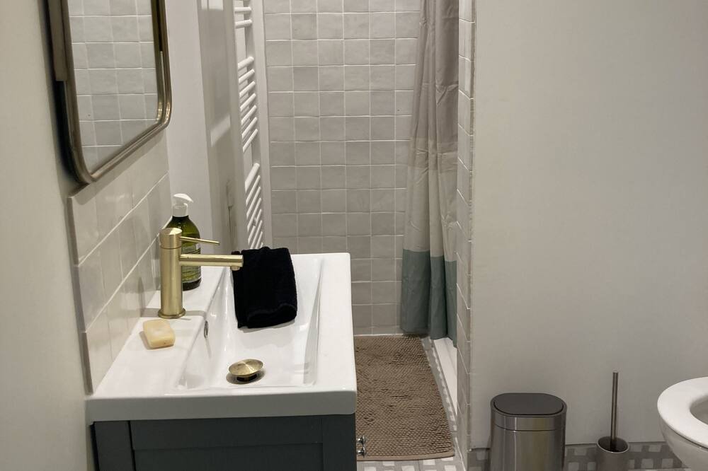 Photo of Bathroom in Bas-Vernet