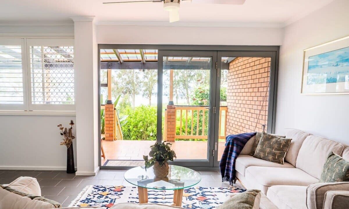 Photo of Livingroom in Killarney Vale