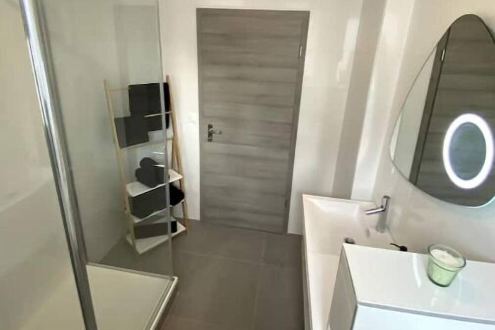 Photo of Bathroom in Plesnois