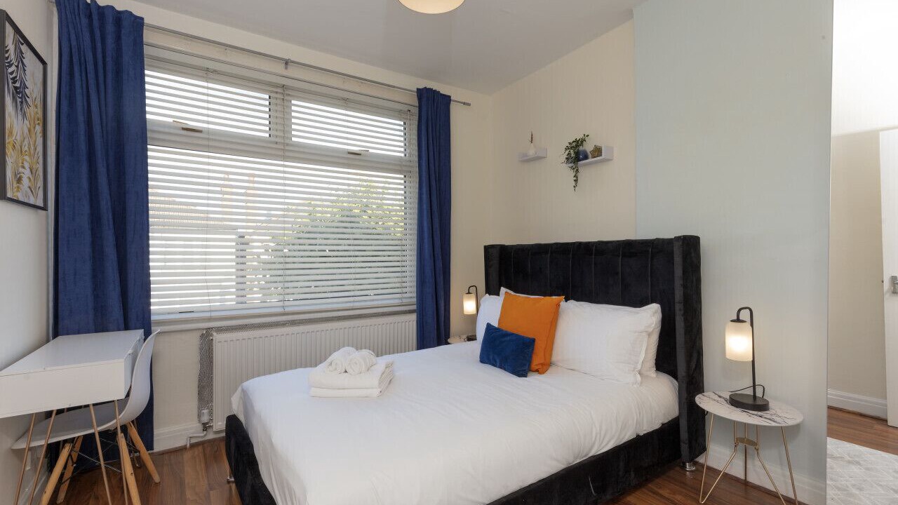 Photo of Others in Bowes