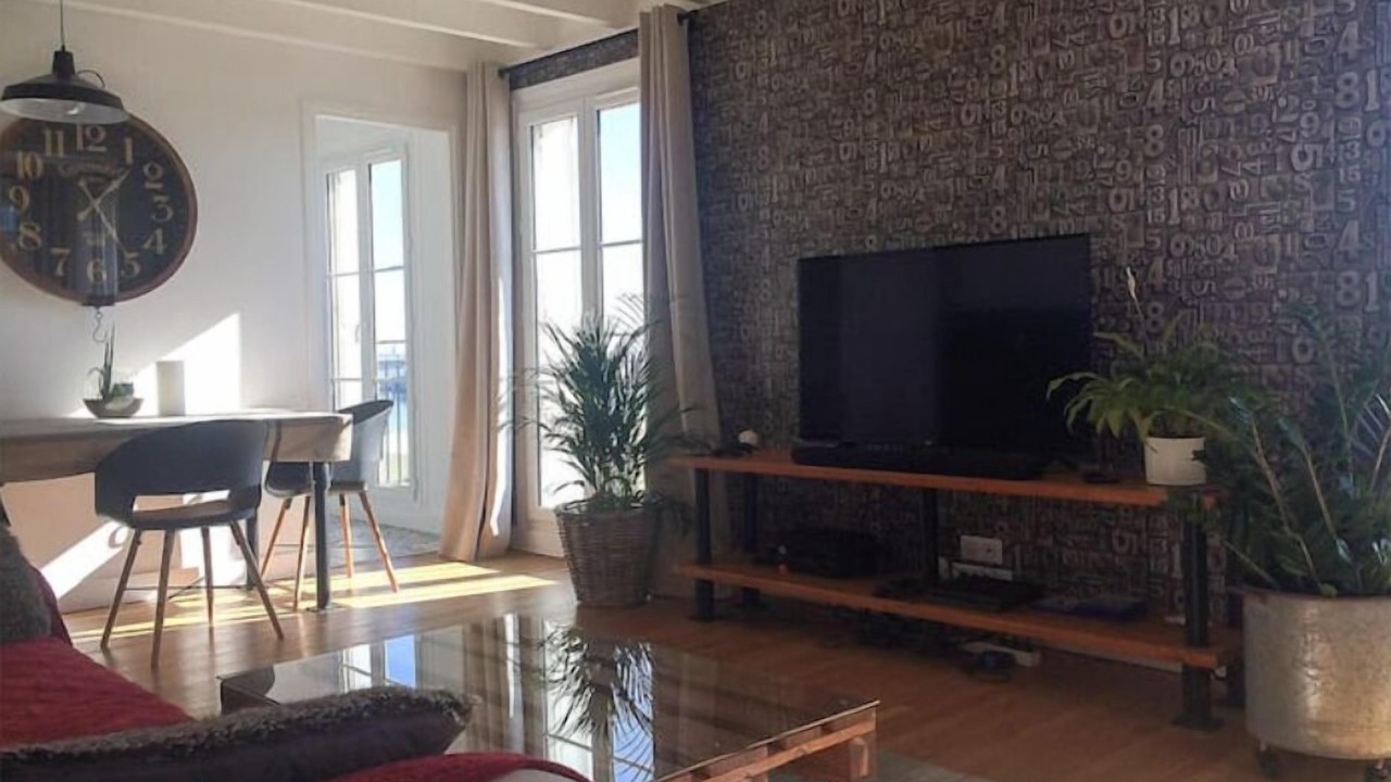 Photo of Livingroom in Le Port
