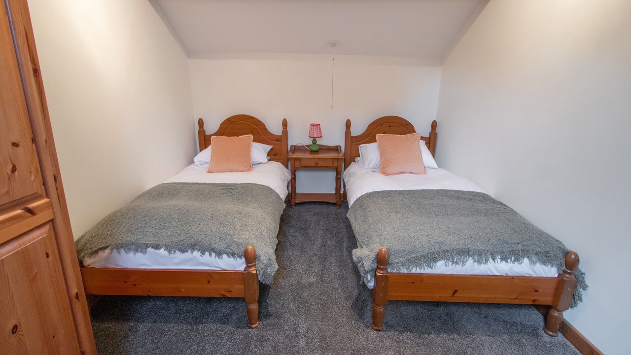 Photo of Others in Hele