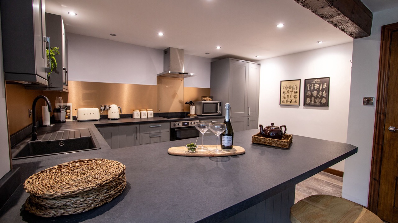 Photo of Others in Hele