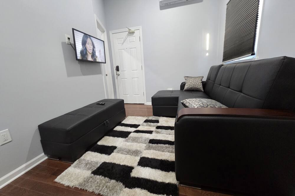 Photo of Livingroom in Hempstead