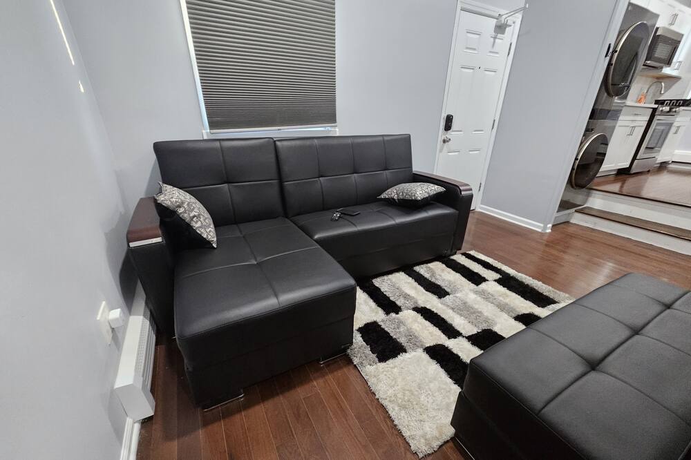 Photo of Livingroom in Hempstead