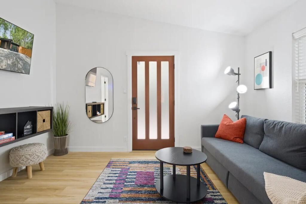 Photo of Livingroom in Quinlan