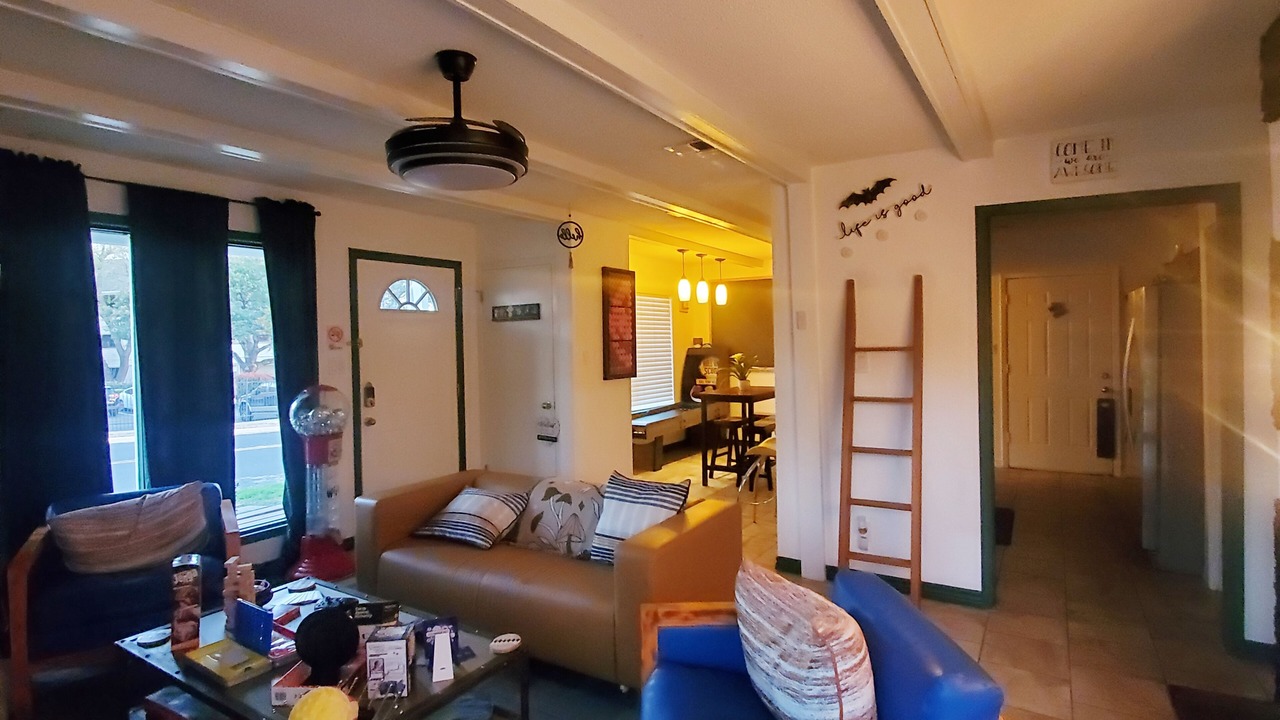 Photo of Livingroom in Parker Lane