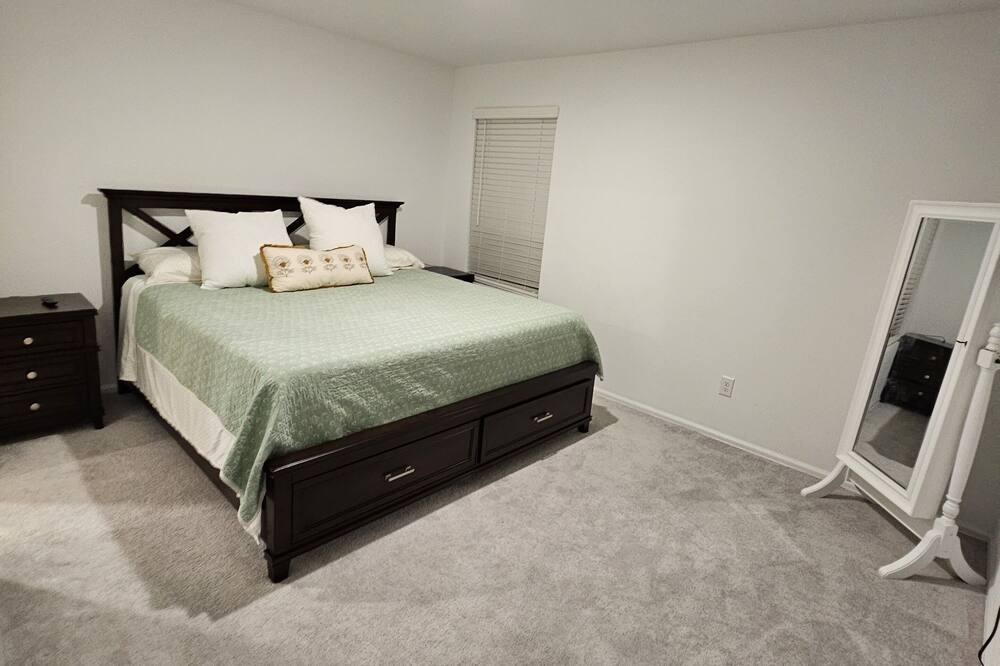 Photo of Bedroom in Tomball