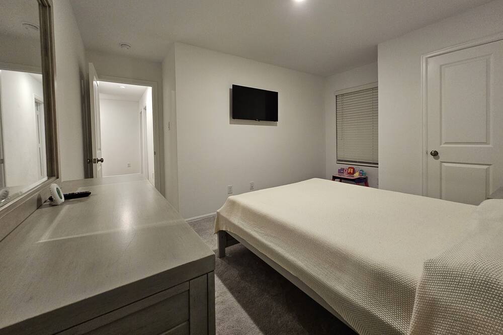 Photo of Bedroom in Tomball