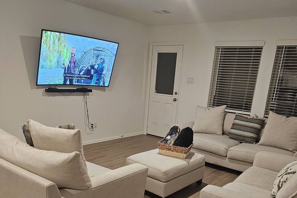 Photo of Livingroom in Tomball