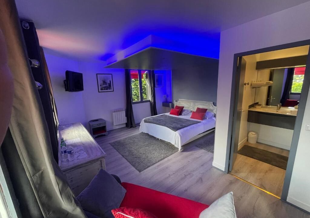 Photo of Others in Touques