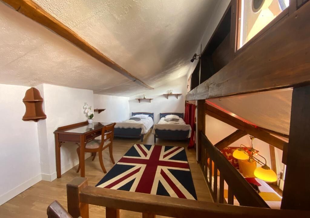 Photo of Others in Touques