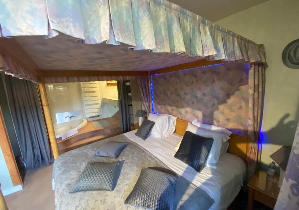 Photo of Others in Touques