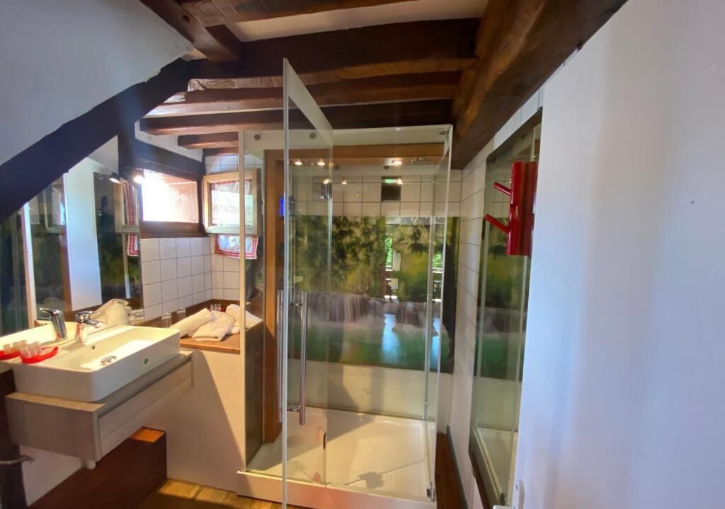 Photo of Bathroom in Touques