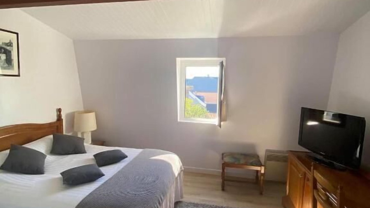 Photo of Others in Touques